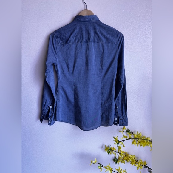 J Crew Shirt Womens Sz S Blue 100% Cotton Chambray Button Up Roll Tab Sleeve - Picture 5 of 16